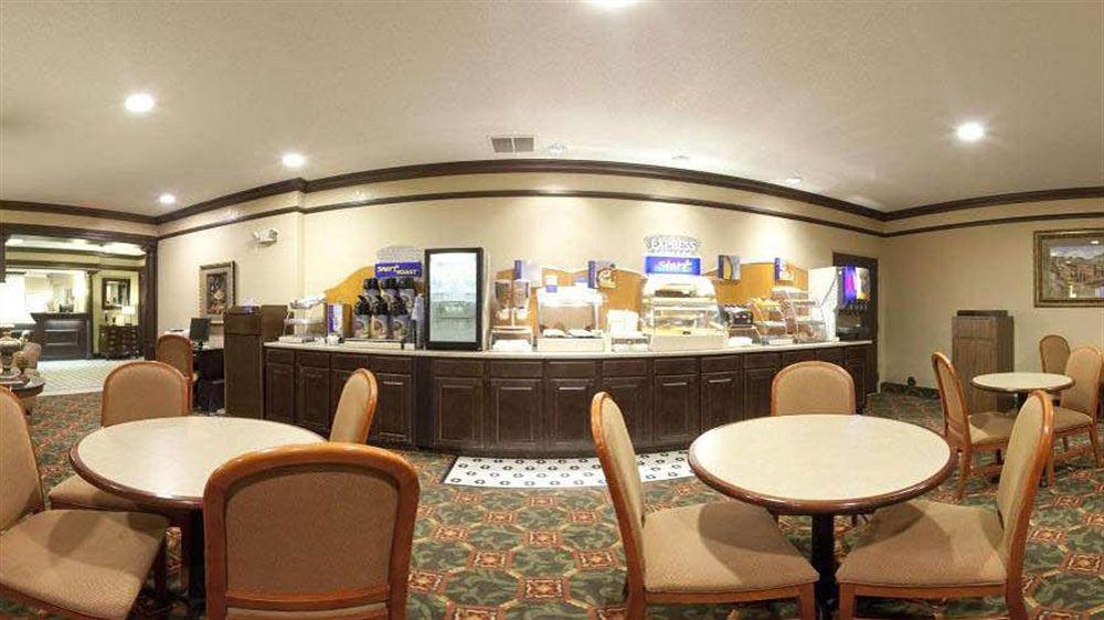 Holiday Inn Express Marshall, An Ihg Hotel Екстериор снимка