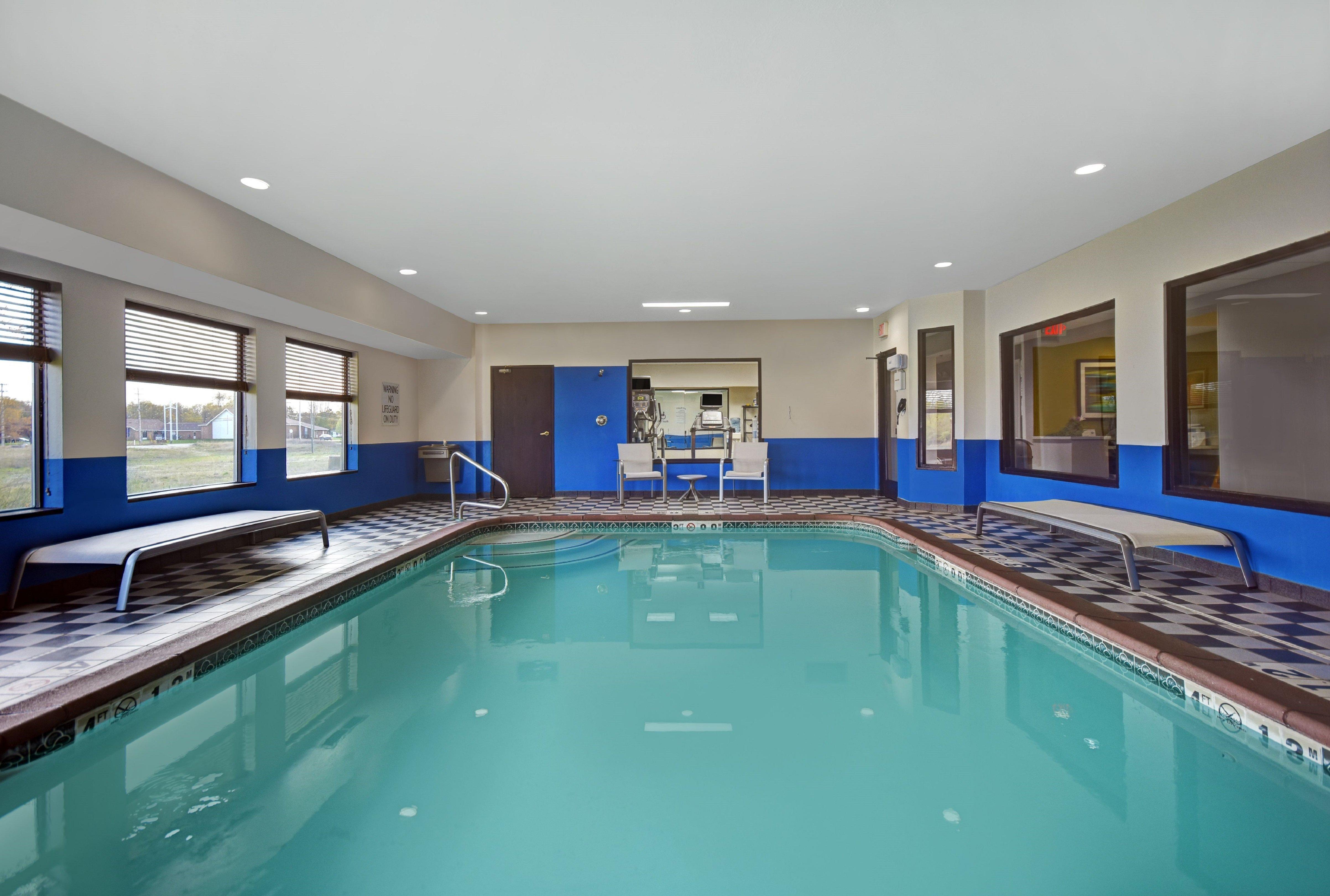 Holiday Inn Express Marshall, An Ihg Hotel Екстериор снимка