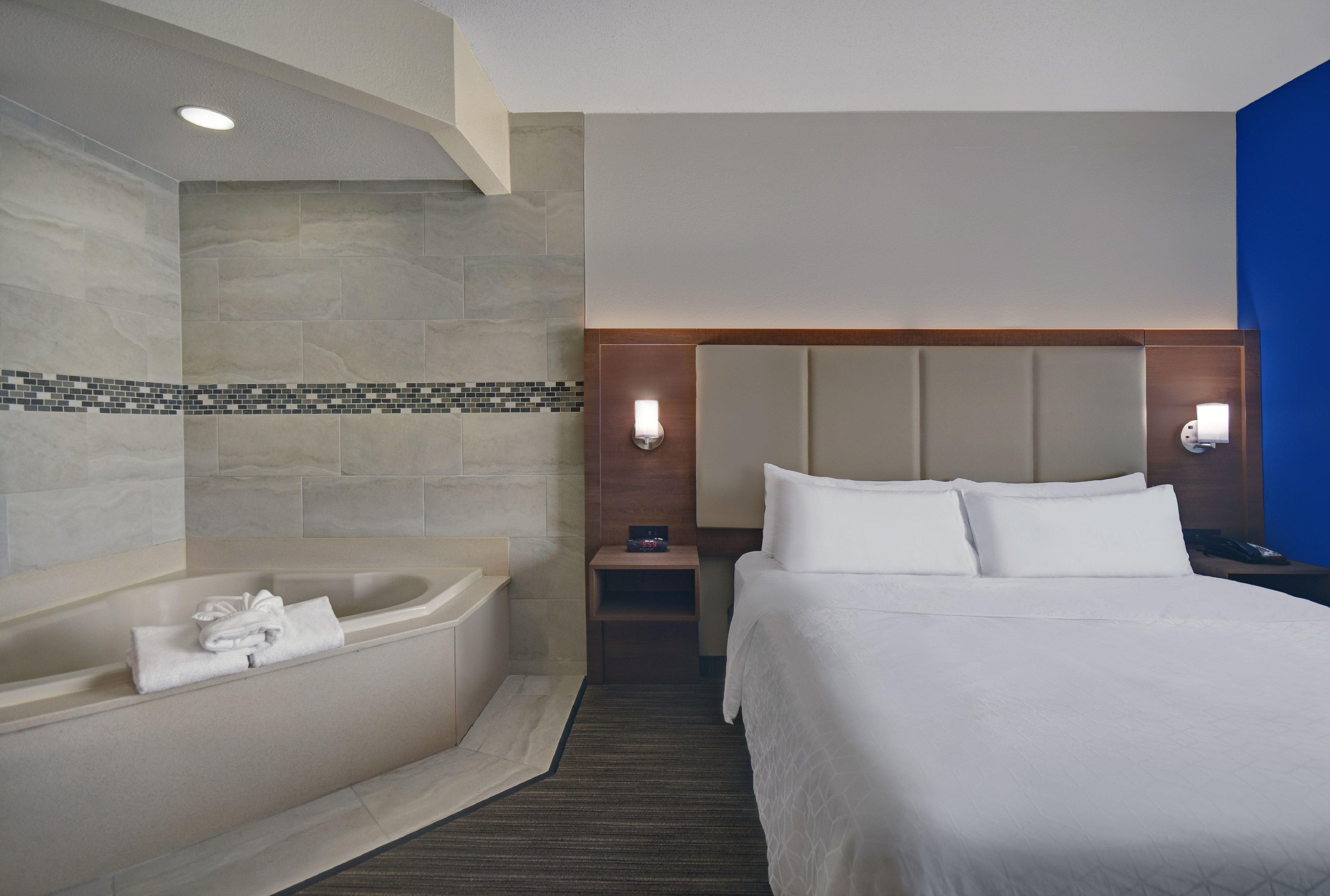 Holiday Inn Express Marshall, An Ihg Hotel Екстериор снимка