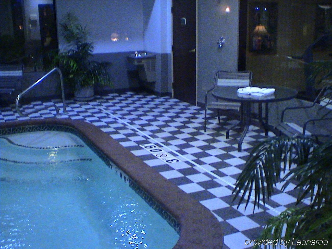 Holiday Inn Express Marshall, An Ihg Hotel Екстериор снимка